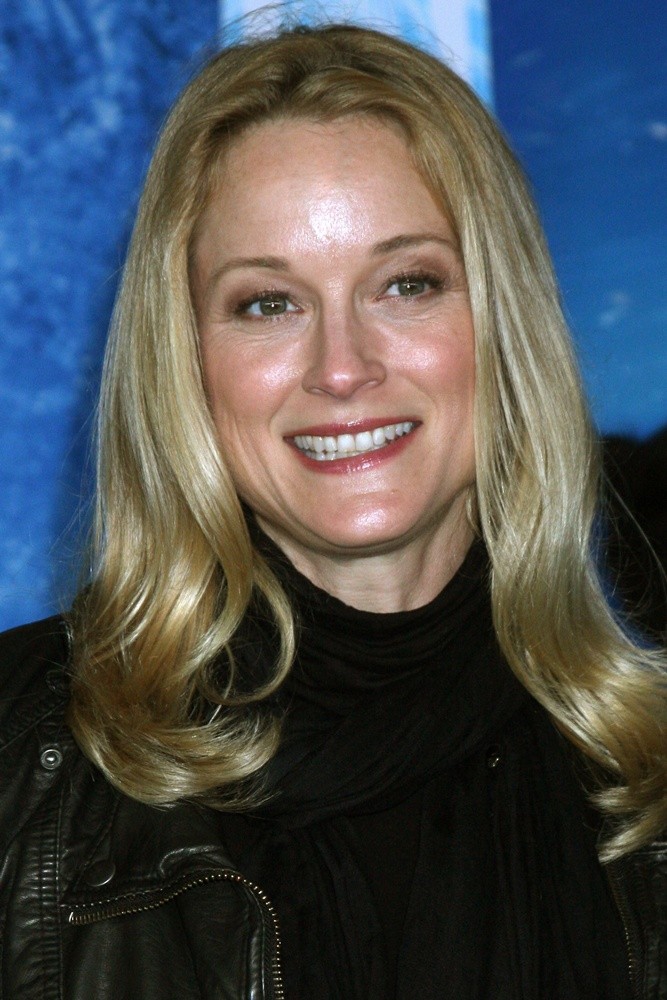 Teri Polo Picture 27 - Film Premiere Frozen