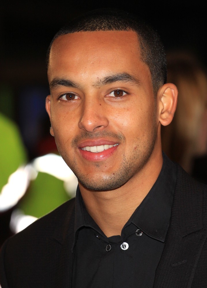 Theo Walcott Picture 9 - The Twilight Saga's Breaking Dawn Part I UK ...