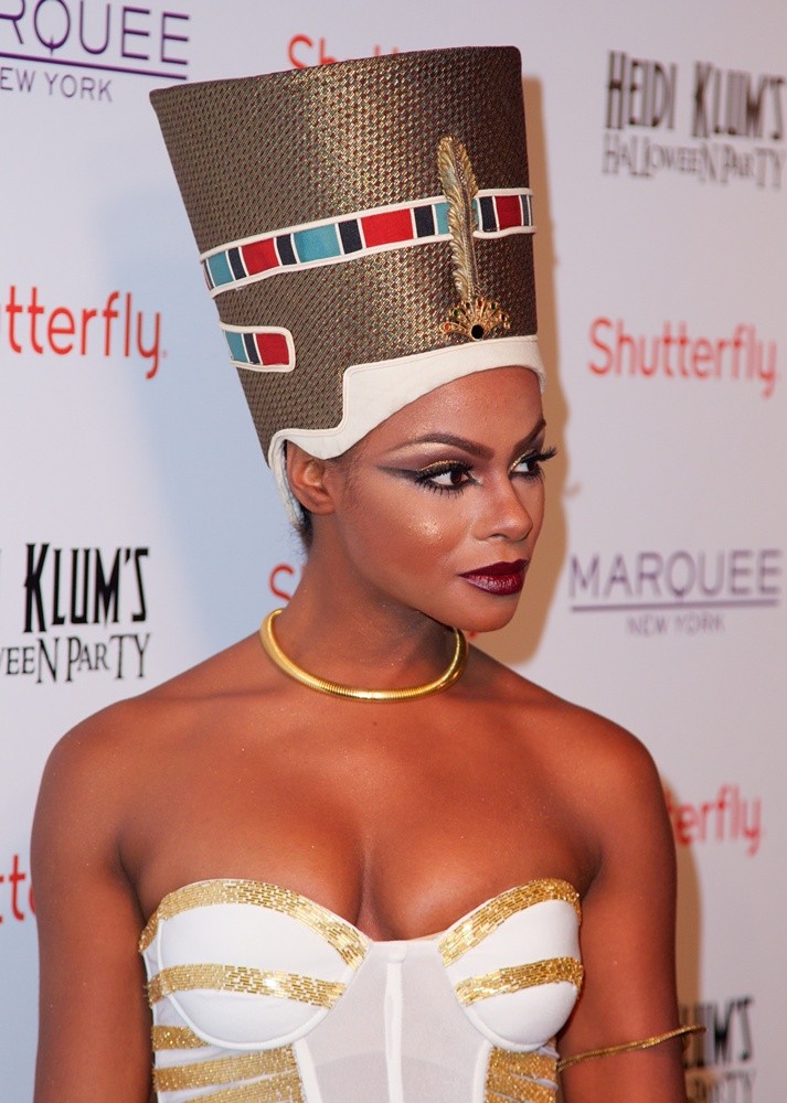 tika-sumpter-2013-heidi-klum-halloween-party-02.jpg