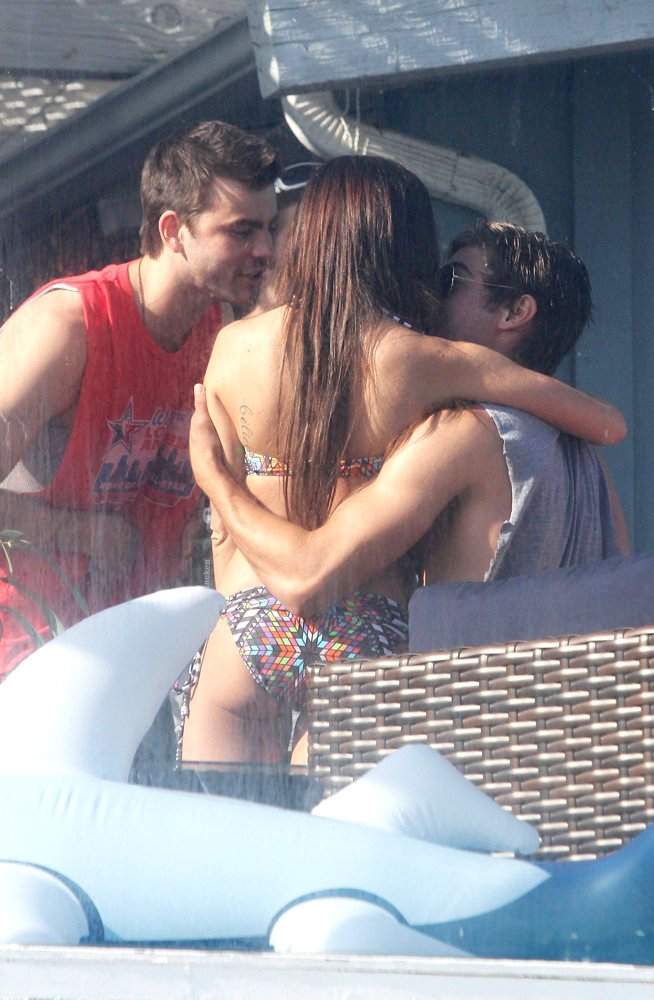 Ashley Tisdale Zac Efron Ashley Tisdale Celebrates Her Birthday with 