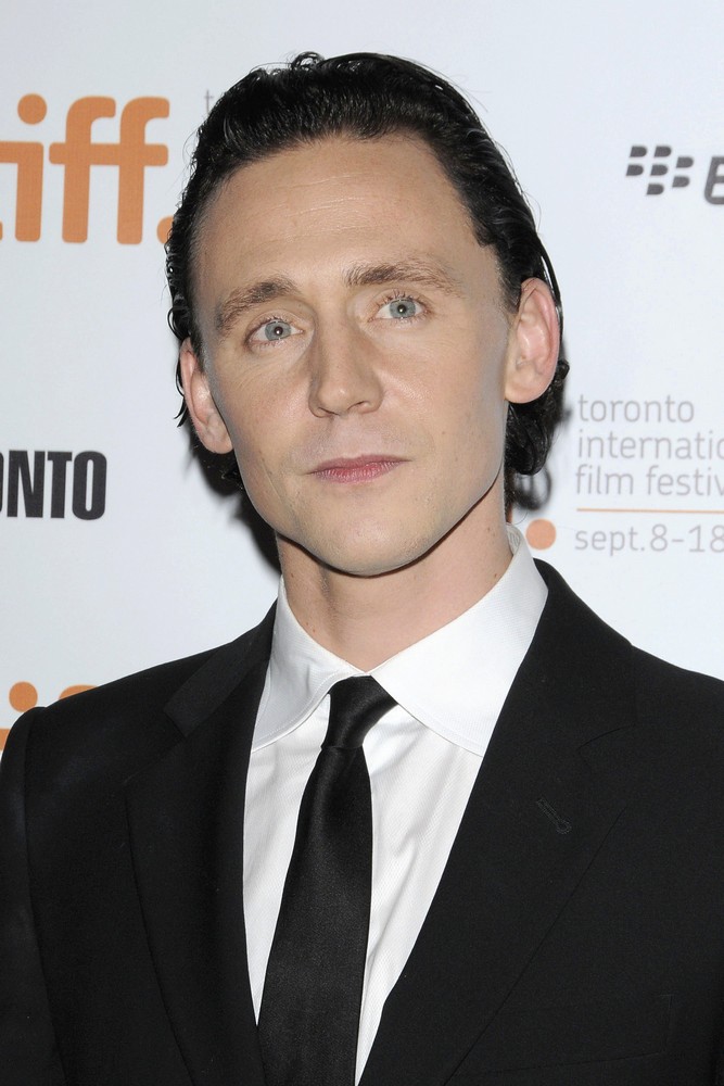 Tom Hiddleston - Gallery Photo