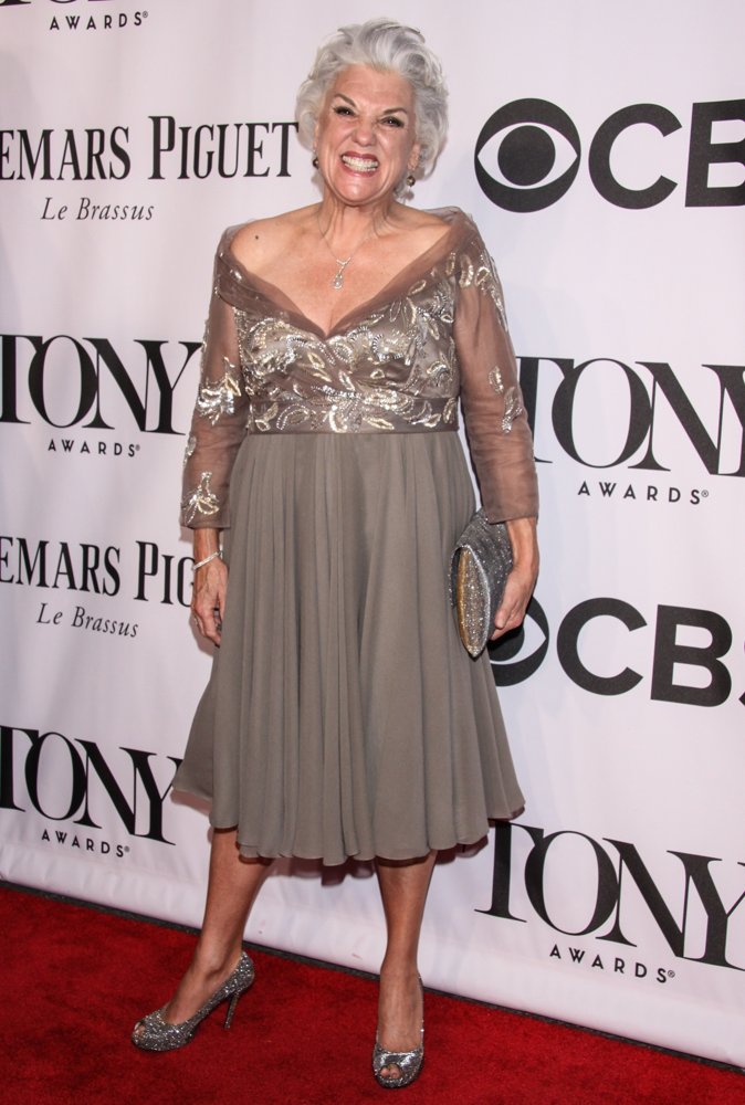 tyne-daly-68th-annual-tony-awards-02.jpg