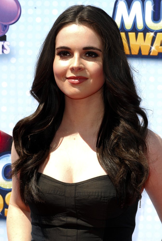 vanessa marano Picture 53 - Radio Disney Music Awards 2014