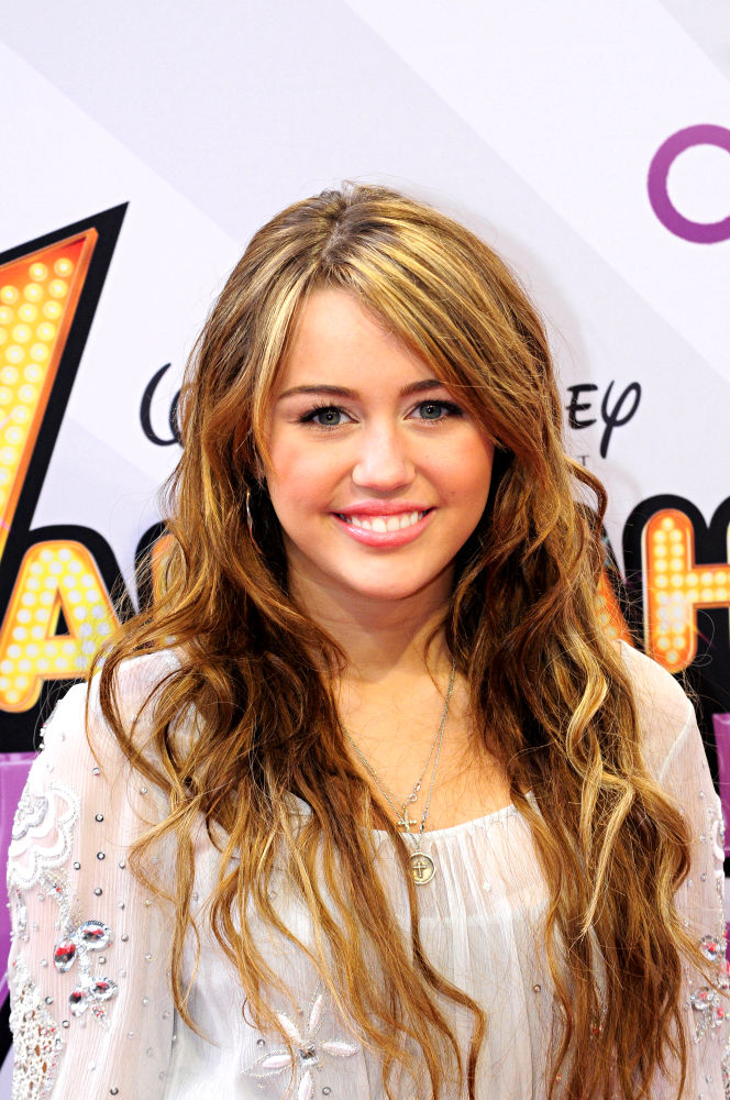 animated celebrity porn miley cyrus