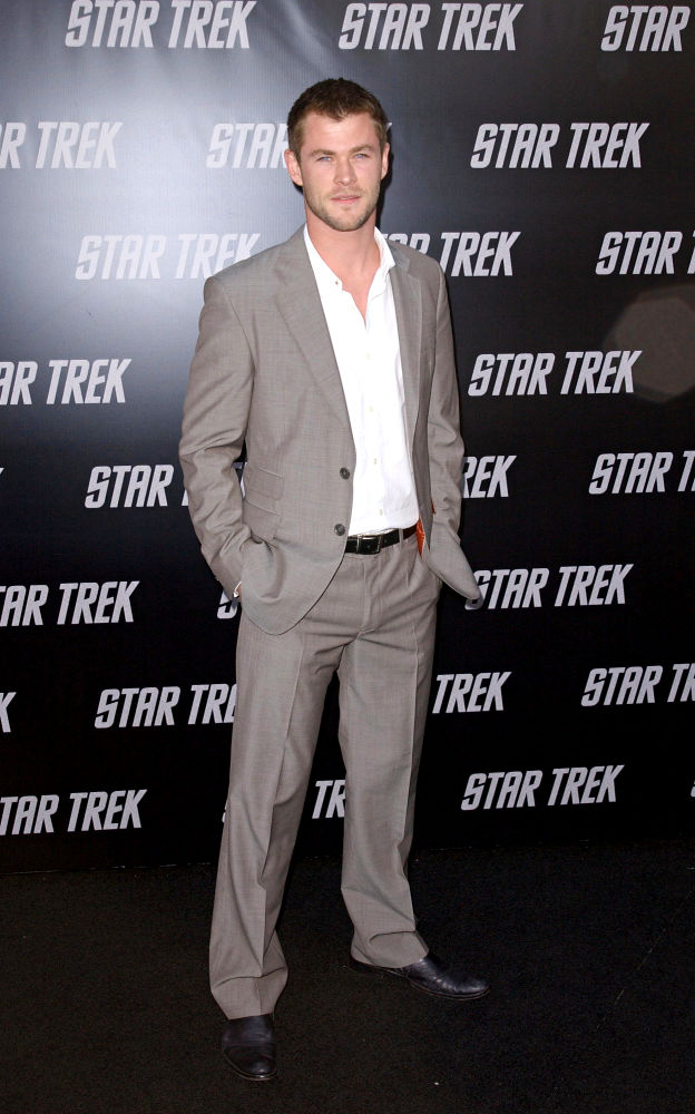 Chris Hemsworth chris hemsworth thor costume. Chris Hemsworth