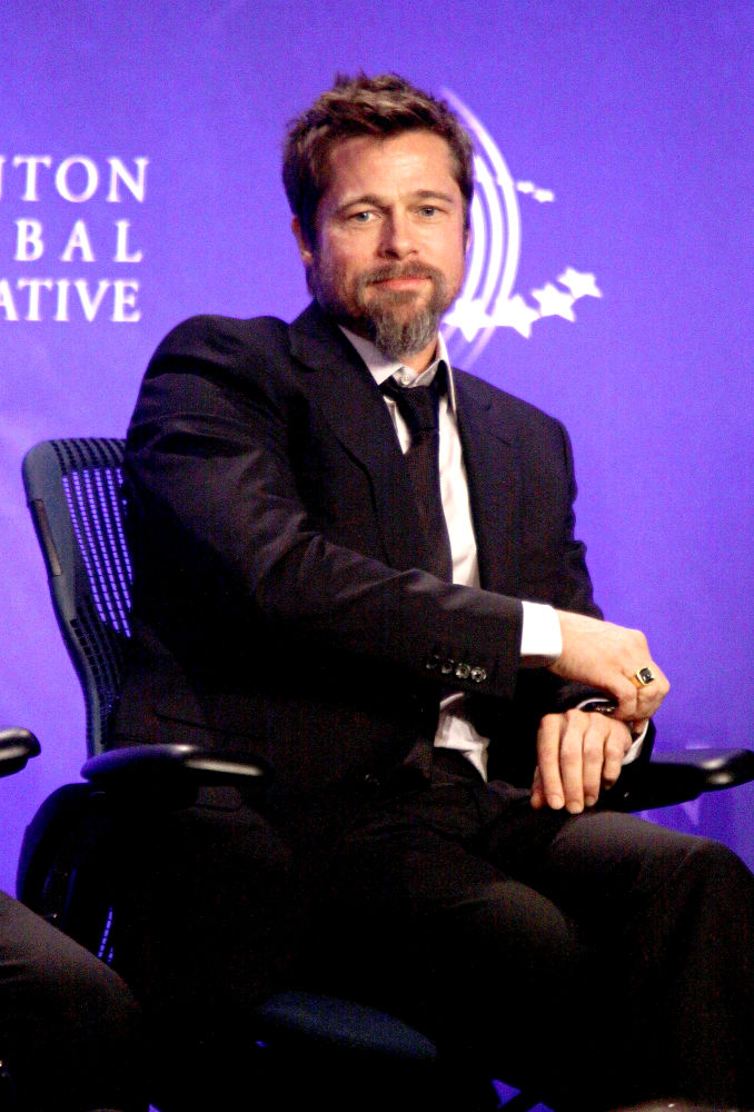 Brad Pitt Shaves Graying Beard brad pitt beard 2010. Brad Pitt Shaves Graying Beard