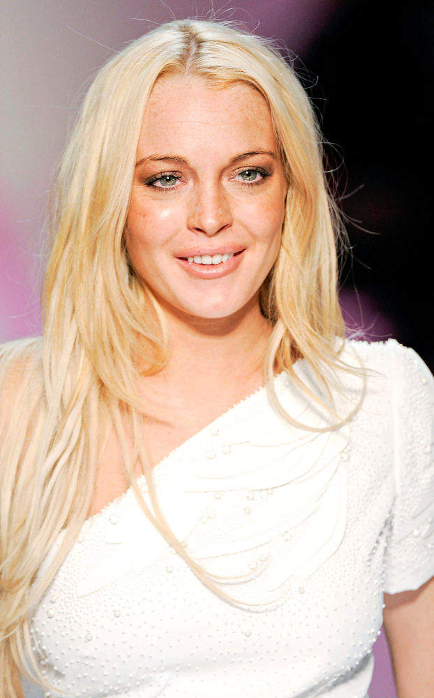 lindsay lohan mean girls dress. Lindsay Lohan#39;s Father Defends