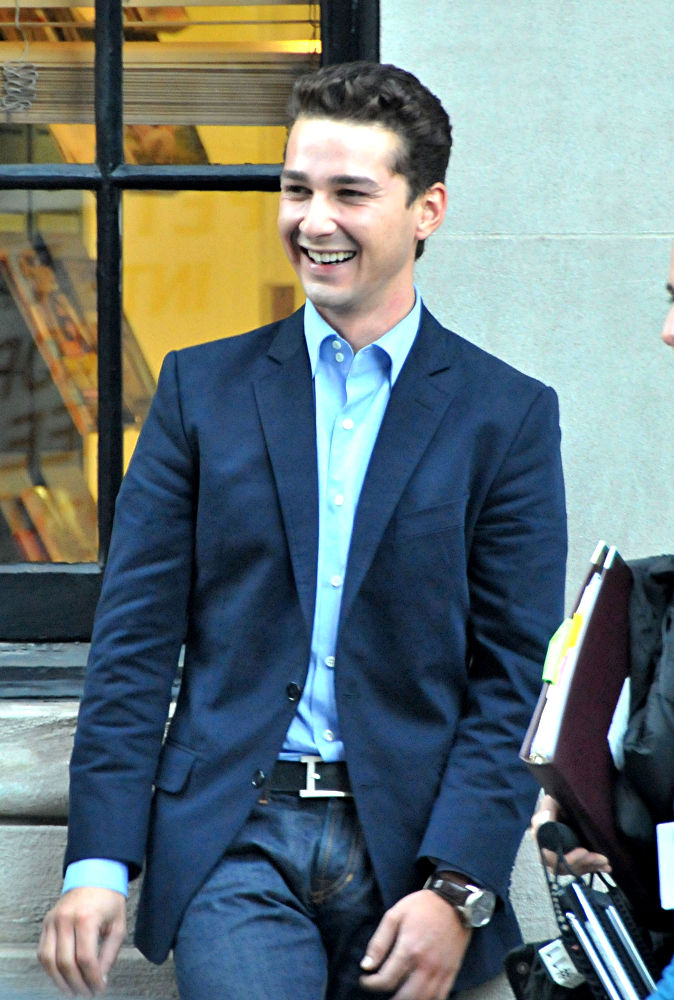 shia labeouf picture 30 - shia labeouf on the set of 