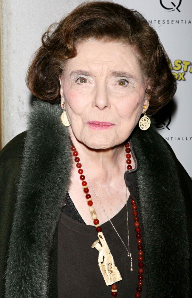 oscar winner patricia neal lost her battle with cancer oscar winner patricia neal lost her battle with cancer