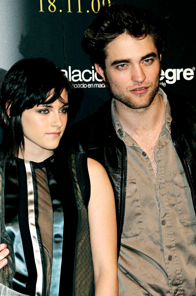 Robert Pattinson, Kristen kristen stewart and robert pattinson engaged. Robert Pattinson, Kristen