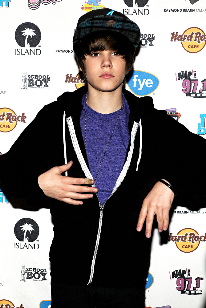old is justin bieber Older justin bieber older sister. old is justin bieber Older