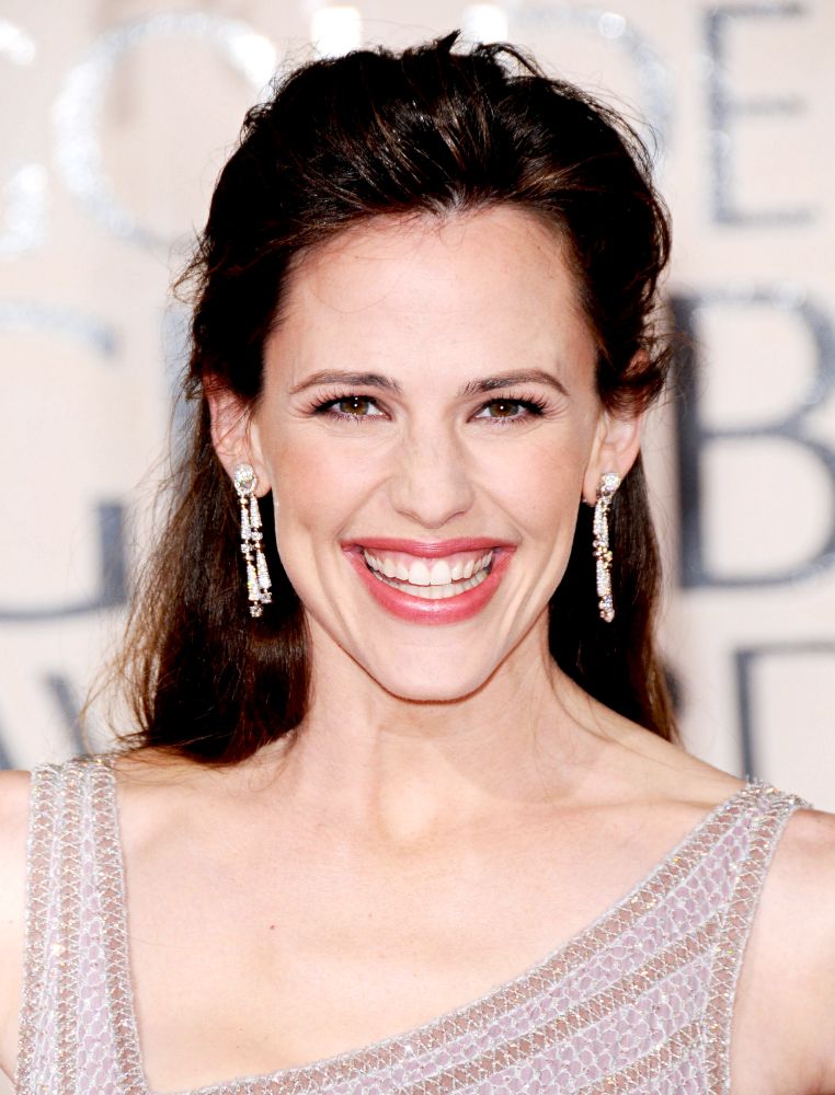Jennifer Garner jennifer garner elektra kiss. Jennifer Garner