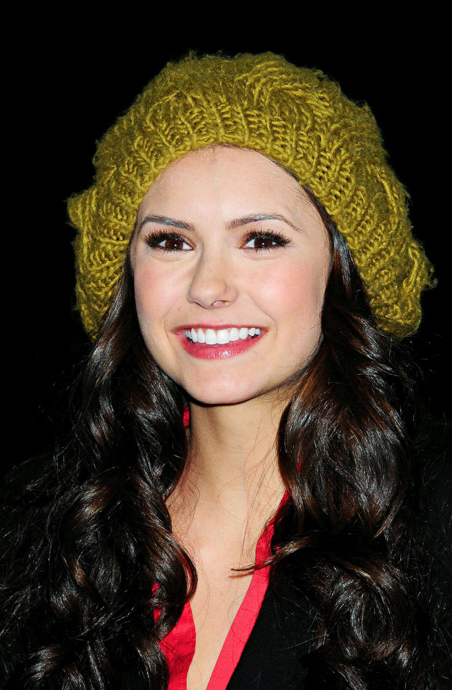 Nina Dobrev Hot Topic presents the cast of'Vampire Diaries'