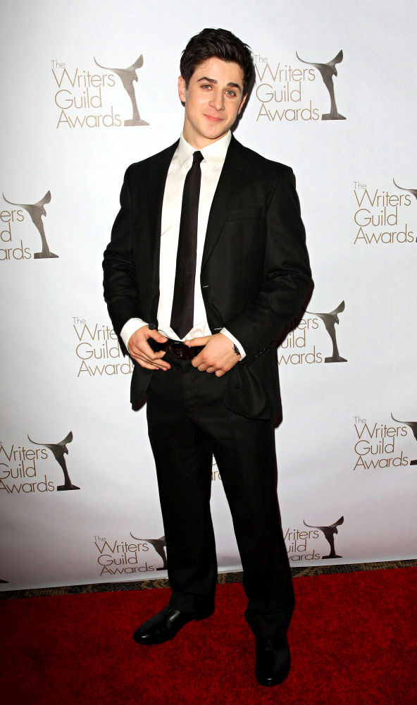 David Henrie - Picture Colection