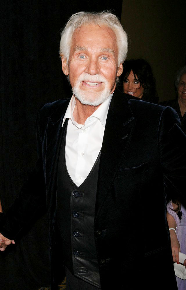 KENNY ROGERS Has No Interest to Have More Plastic Surgery
