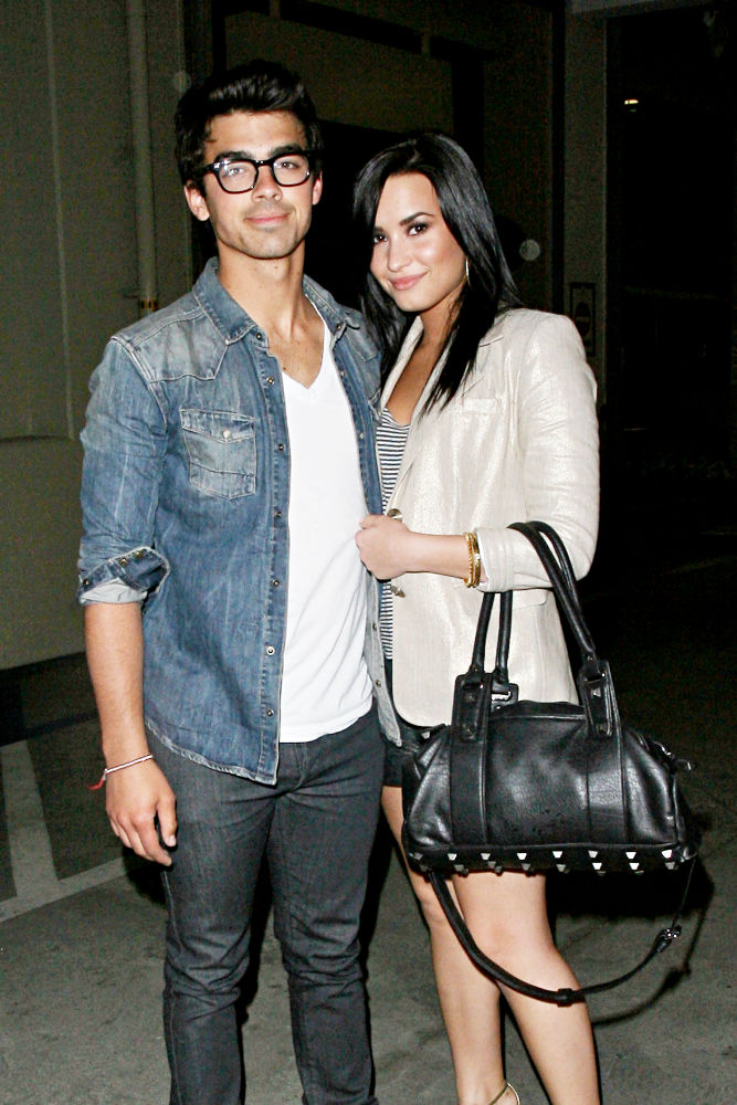 Demi Lovato Refuses To Put The Blame For Meltdown On Joe Jonas