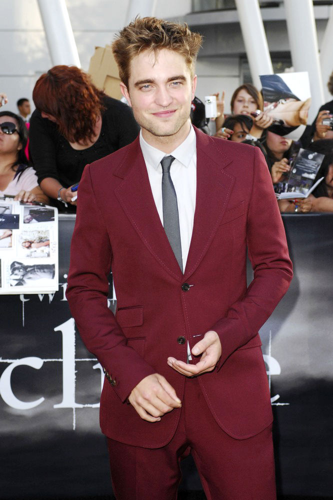 robert pattinson vanity fair alligator. Robert Pattinson