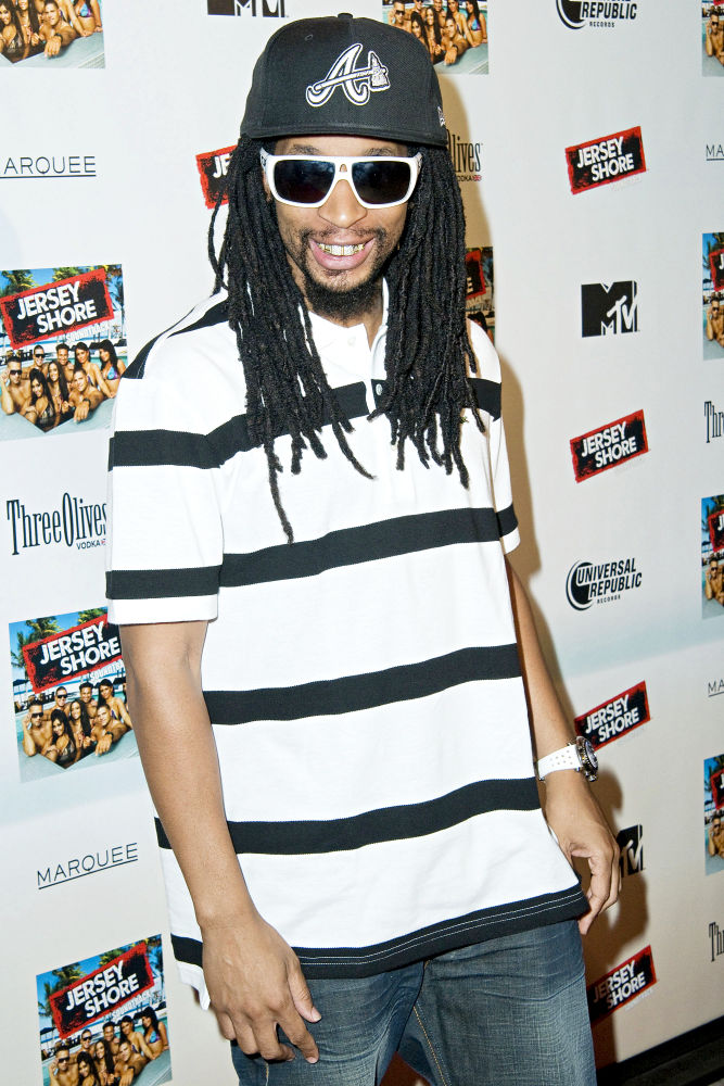 lil jon without sunglasses. Lil Jon Warns Tour Entourage