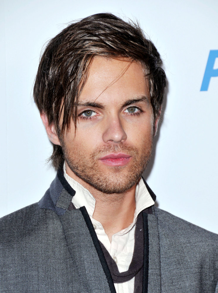 Thomas Dekker - Photo Set