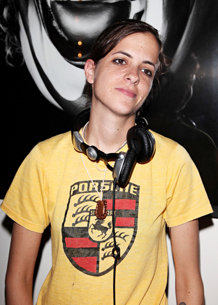 Samantha Ronson 2021: dating, net worth, tattoos, smoking & body