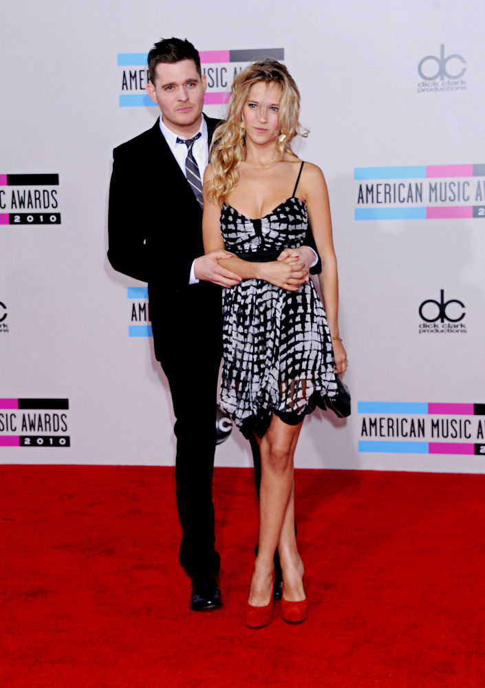 2010 American Music Awards - Arrivals