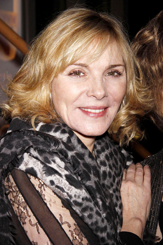 Kim Cattrall Still Nursing Injured Foot After Stage Accident Kim Cattrall Now