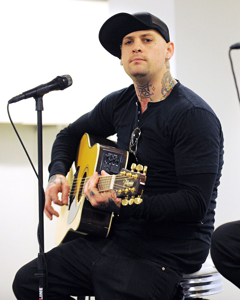 Benji Madden Picture 1 Good Charlotte Performing An Acoustic Concert