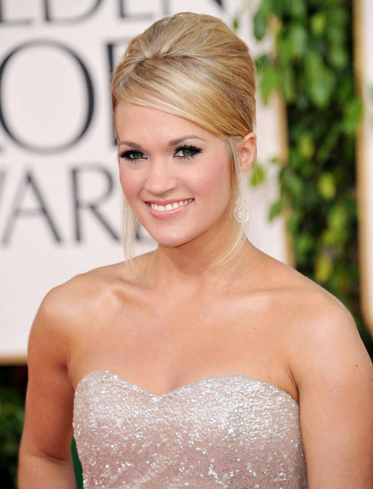 carrie underwood married to mike fisher. Carrie Underwood