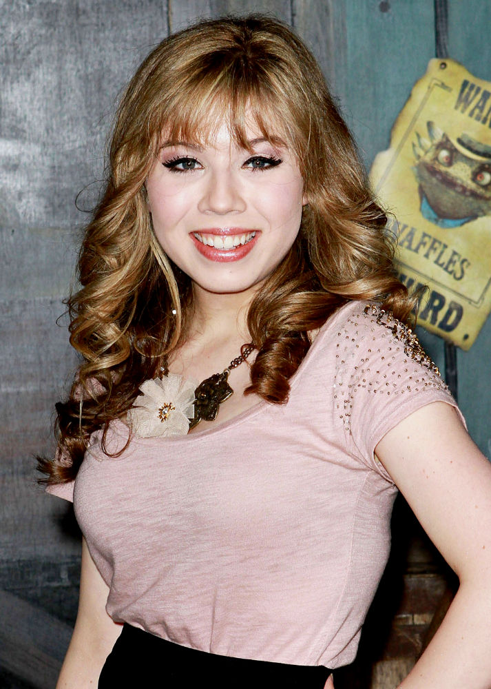 Jennette McCurdy - Images Gallery
