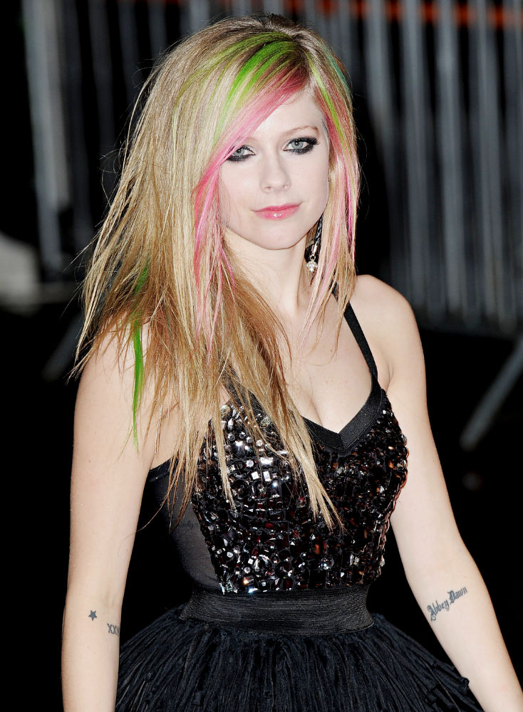 Avril Lavigne Hot