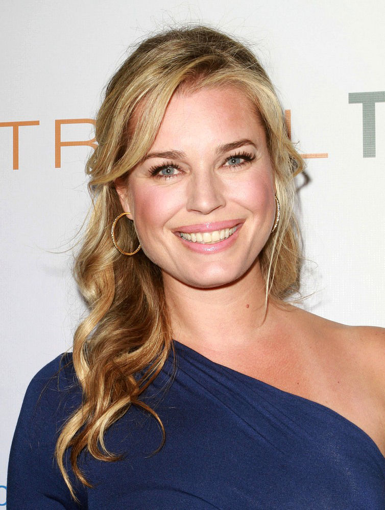 Rebecca Romijn Gave Tribute to Rebecca Romijn Gave Tribute to