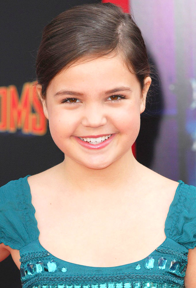 Bailee Madison - Actress Wallpapers