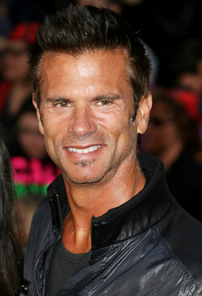 Lorenzo Lamas, Dynasty, Dallas. Star magazine. May 14, 1985. VERY FINE Lorenzo Lamas, Dynasty, Dallas. Star magazine. May 14, 1985. VERY FINE