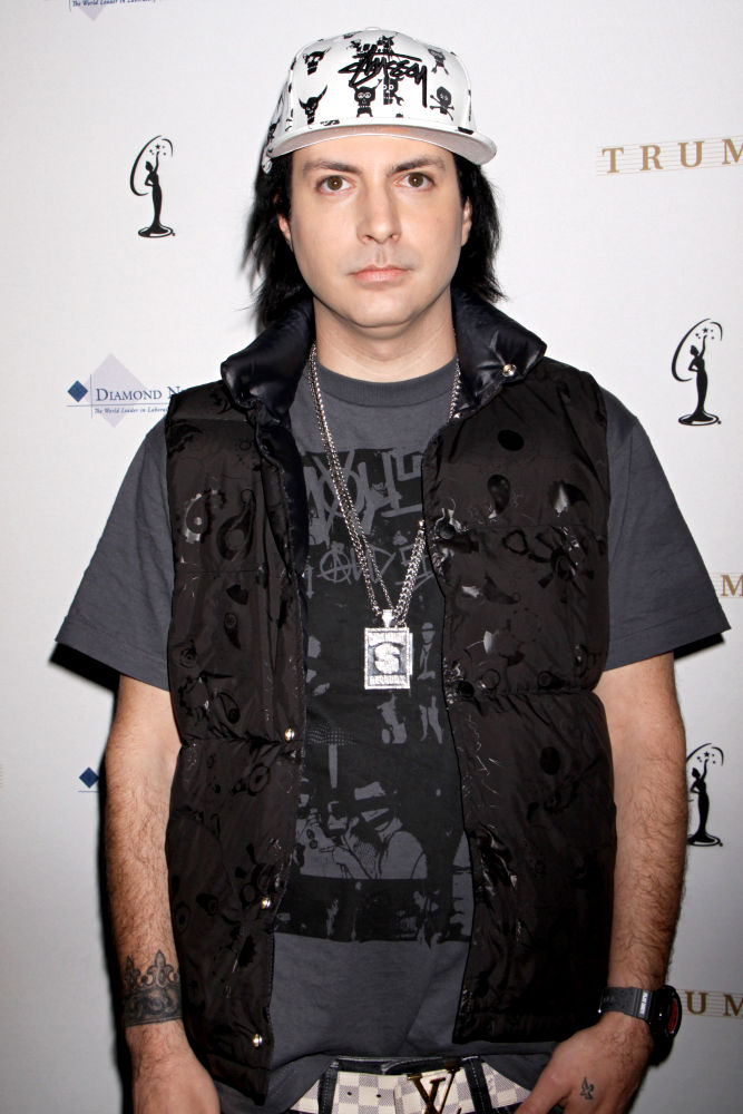 Behind the Scene of Kevin Rudolf's 'I Made It' Video Feat. Lil Wayne