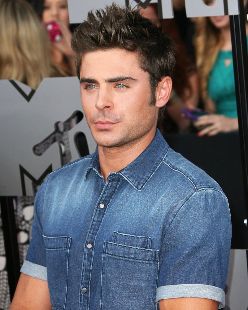 Zac Efron Picture 255 - MTV Movie Awards 2014 - Arrivals Zac Efron Movies