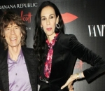 Mick Jagger Pays Tribute to Late Partner L'Wren Scott on Her Birthday