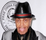 Joe Jackson's Family Thanks Fans for Support Following His Death