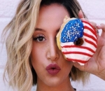 Show It With Doughnut
