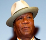 Ving Rhames Held at Gunpoint by Police in His Own Home