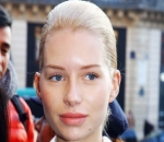 Smart Woman Look