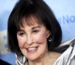 Gloria Vanderbilt Loses Battle With Cancer at 95