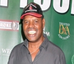 Leon Spinks Remains in Intensive Care to Battle Prostate Cancer