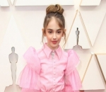 'Once Upon a Time' Star Julia Butters Packs Turkey Sandwich at the Oscars
