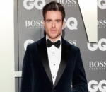 Richard Madden Clowned by Celeb Friends Over Topless Selfie