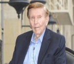 Media Mogul Sumner Redstone Dies at 97