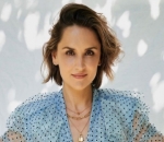 Rachael Leigh Cook: Online Dating Is the Best Possible Way to Talk to a Stranger