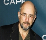 Richard Schiff Hopes to Return Home Soon After Coming Off Oxygen in Covid-19 Battle
