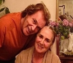 Engelbert Humperdinck Asks Fans to Pray for Wife Amid Struggles With Covid-19 and Alzheimer's