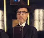 Fisher Stevens Regrets Behaving Like a 'D**k' on the Set of 'Friends'
