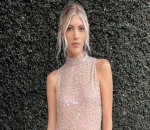 Victoria's Secret Model Devon Windsor Bares Baby Bump as She's Pregnant With First Child